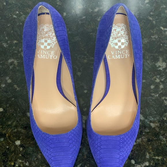 Vince Camuto Heels - Picture 2 of 4